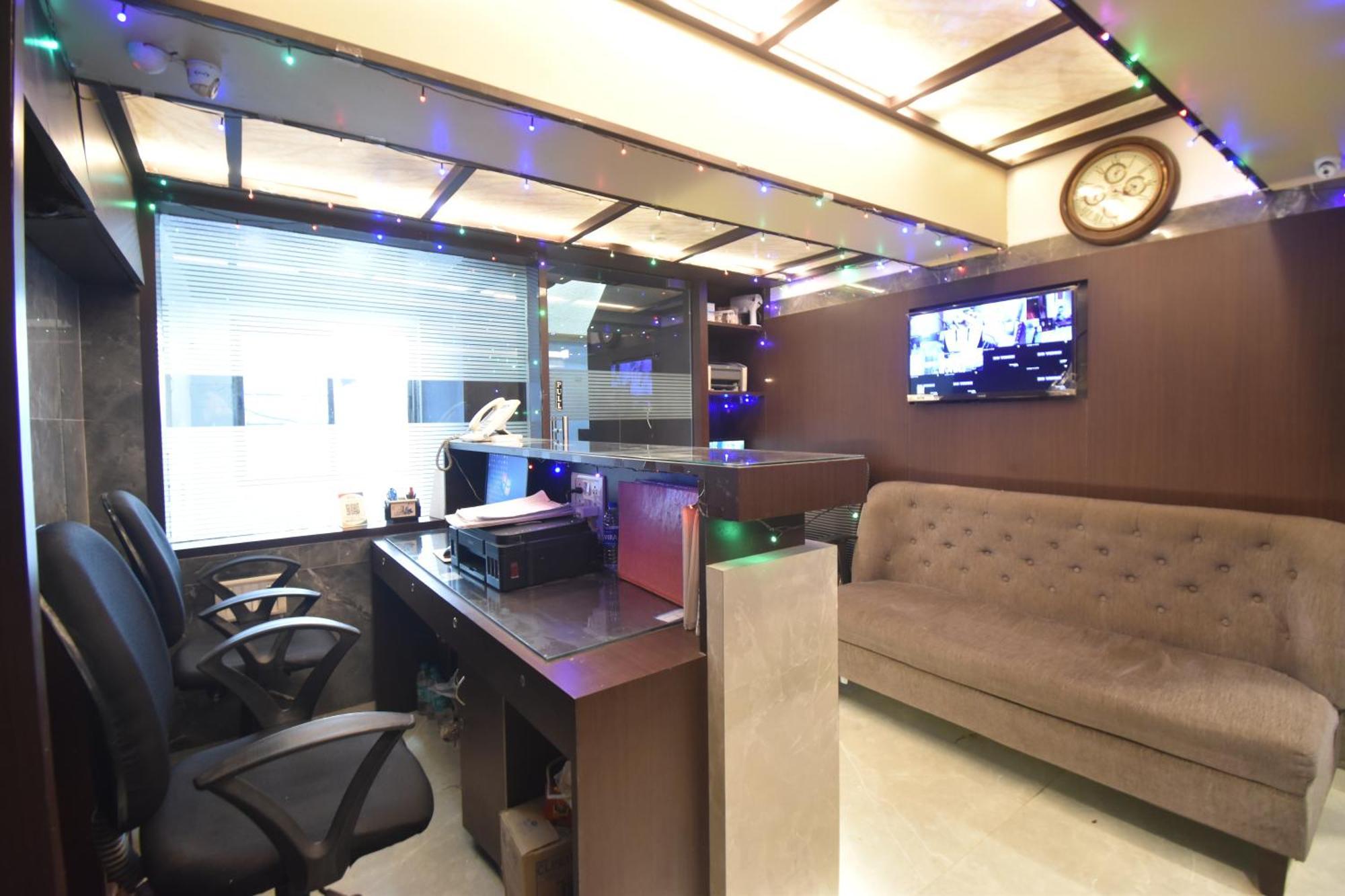 Hotel Arma Court - Near Us Embassy, Bkc, Mumbai